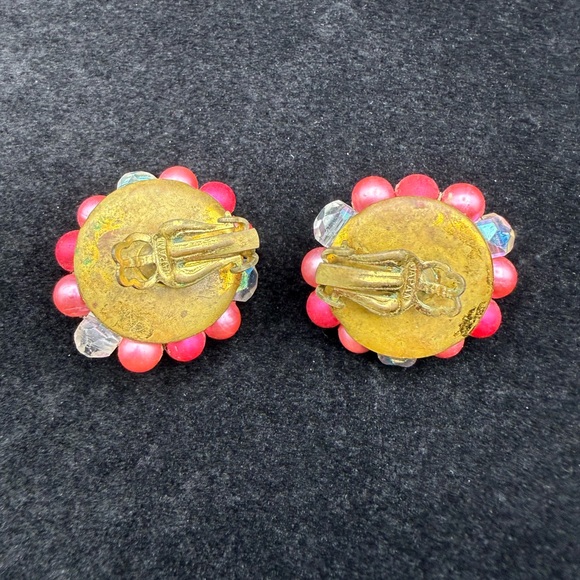 Vintage Japan Coral and Iridescent Crystal Cluster Clip-On Earrings 1” - Picture 4 of 4